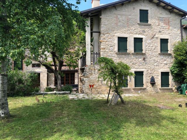 Rustico in vendita a Cison Di Valmarino, Veneto