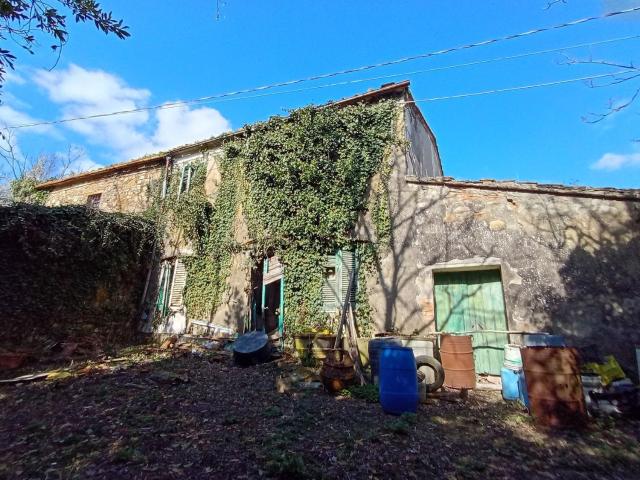 Rustico in vendita a Unione dei Comuni Circondario dell'Empolese Valdelsa, Gambassi Terme