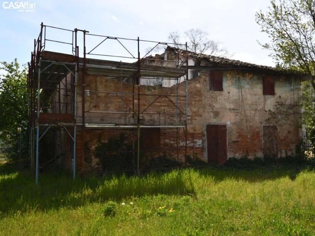Rustico in vendita a Buon Pastore-Sant'Agnese-San Damaso, Modena
