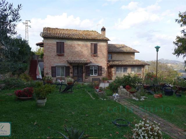 Rustico in vendita a Marche, Fermo