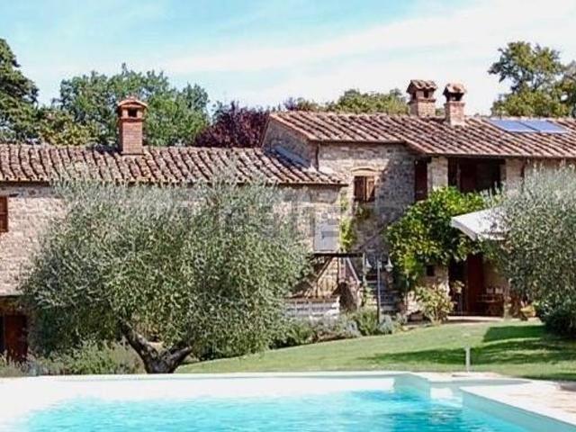 Rustico in vendita a Passignano Sul Trasimeno, Umbria