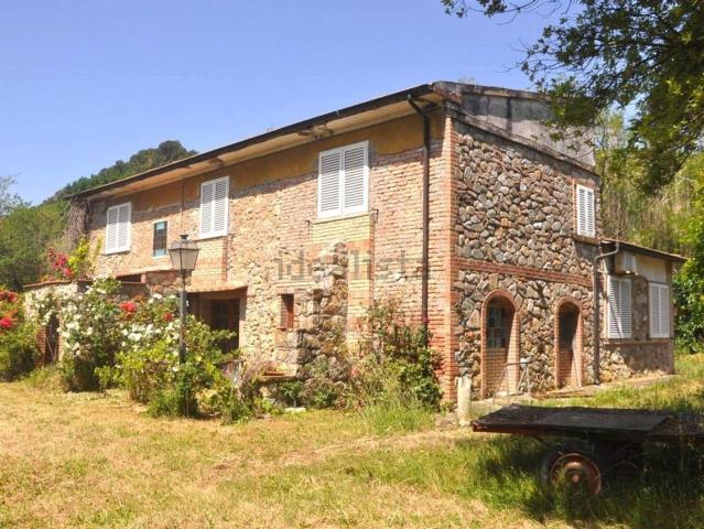 Rustico in vendita a Fornelli, Riparbella
