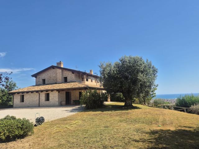Rustico in vendita a Martinsicuro, Teramo