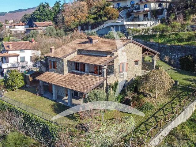 Rustico in vendita a Chitignano, Toscana
