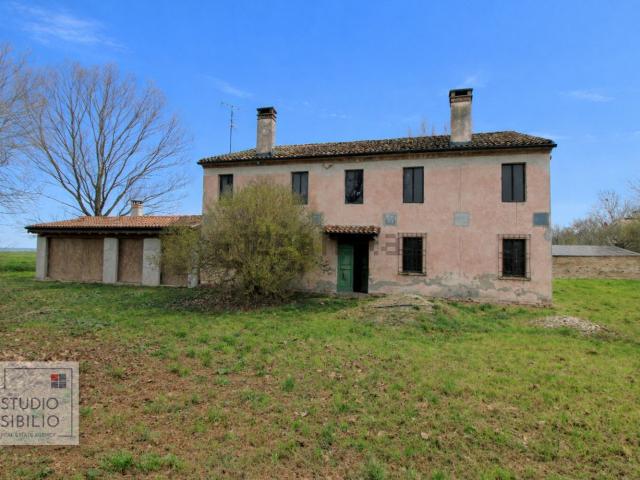 Rustico in vendita a Borgo Virgilio, Scorzarolo