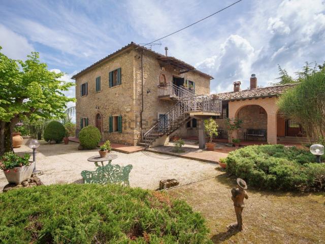 Rustico in vendita a Volterra, Toscana