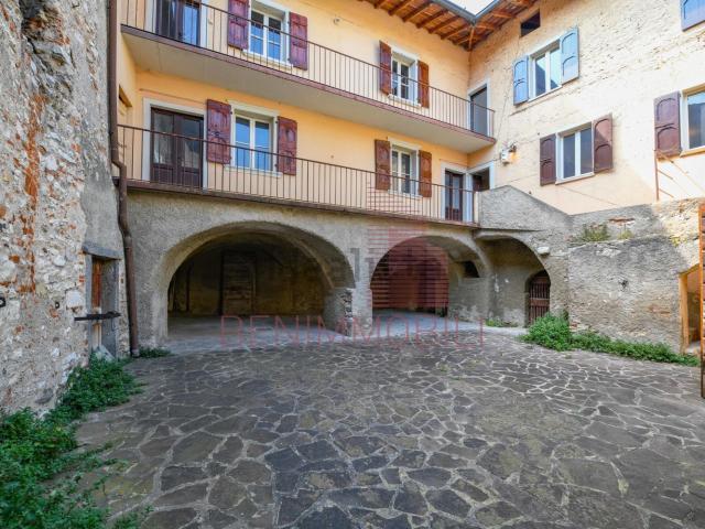 Rustico in vendita a Comunità Montana Parco Alto Garda bresciano, Tignale