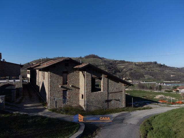 Rustico in vendita a Robini, Santo Stefano Belbo