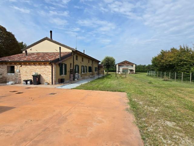 Rustico in vendita a Vetrego, Mirano