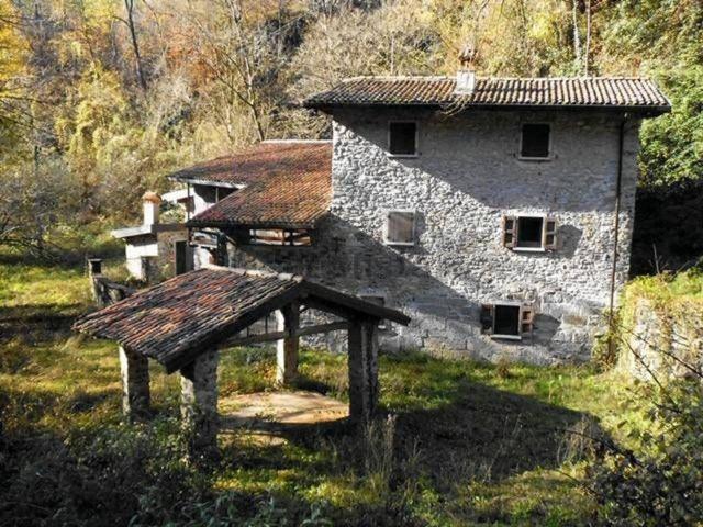 Rustico in vendita a Torre De' Busi, Lombardia