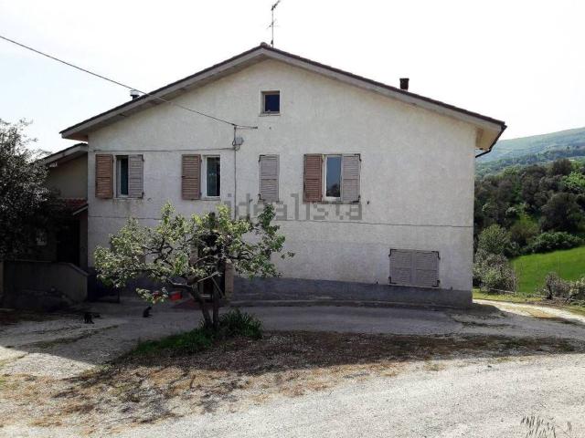 Rustico in vendita a Marche, Macerata
