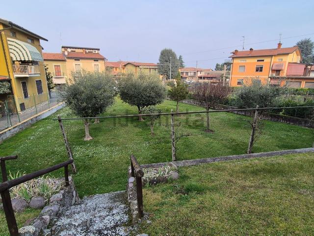 Rustico in vendita a Erbusco, Lombardia