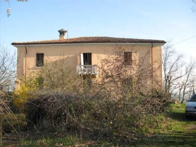 Rustico in vendita a Nibbiano, Reggio Emilia