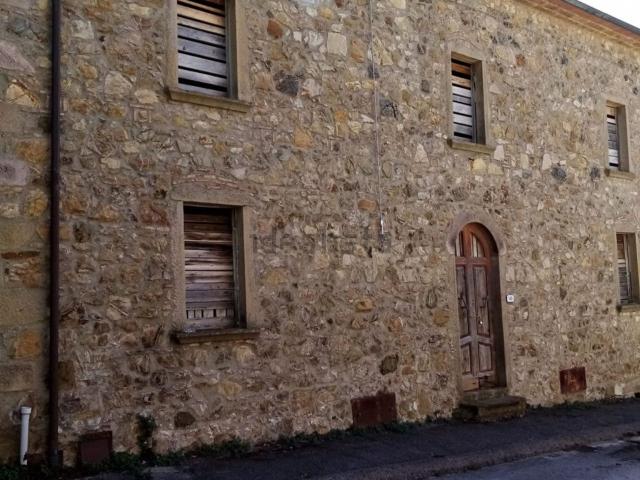 Rustico in vendita a Roccastrada, Toscana