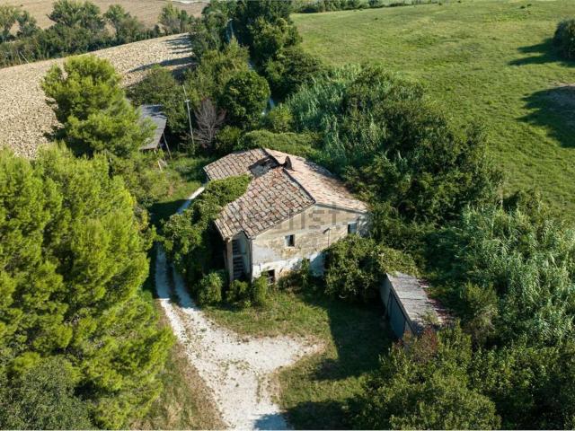 Rustico in vendita a Marche, Ancona