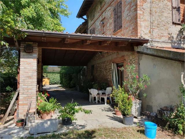 Rustico in vendita a Ponte Dell'olio, Reggio Emilia