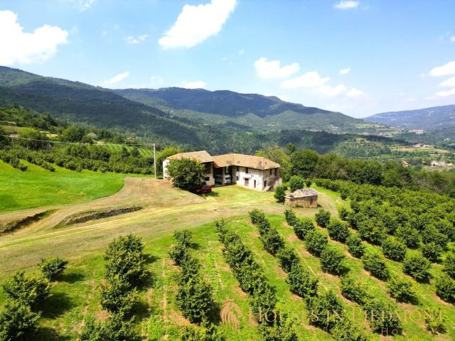 Rustico in vendita a Borgo Carro, Piemonte