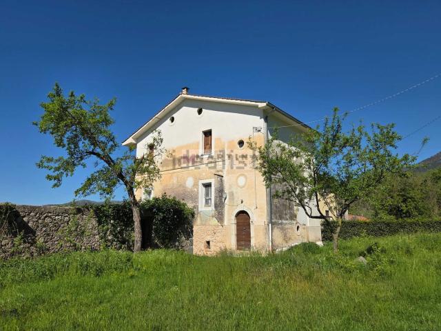 Rustico in vendita a San Donato Val di Comino, Frosinone