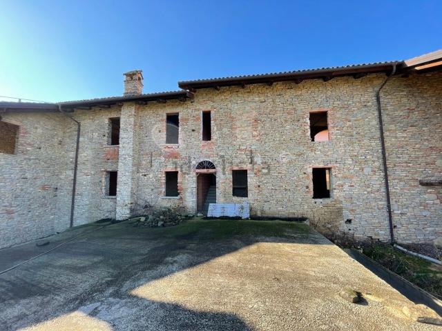 Rustico in vendita a Robini, Santo Stefano Belbo