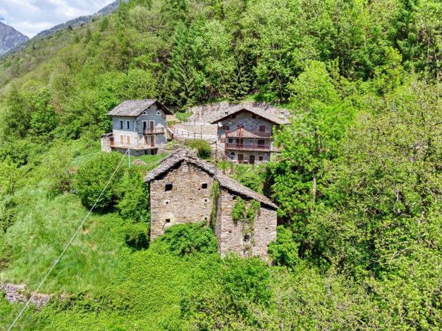 Rustico in vendita a Fontainemore, Aosta