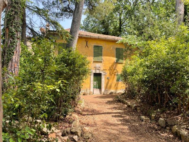 Rustico in vendita a Tresole, Pesaro