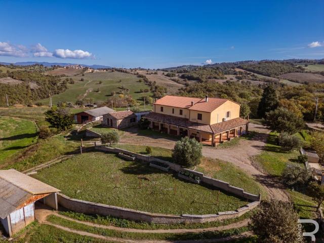 Rustico in vendita a Unione di Comuni Montani Colline del Fiora, Manciano