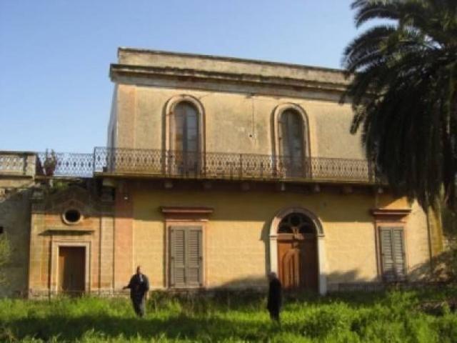 Rustico in vendita a Municipio 2, Puglia