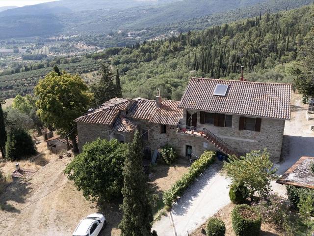 Rustico in vendita a Passignano Sul Trasimeno, Umbria