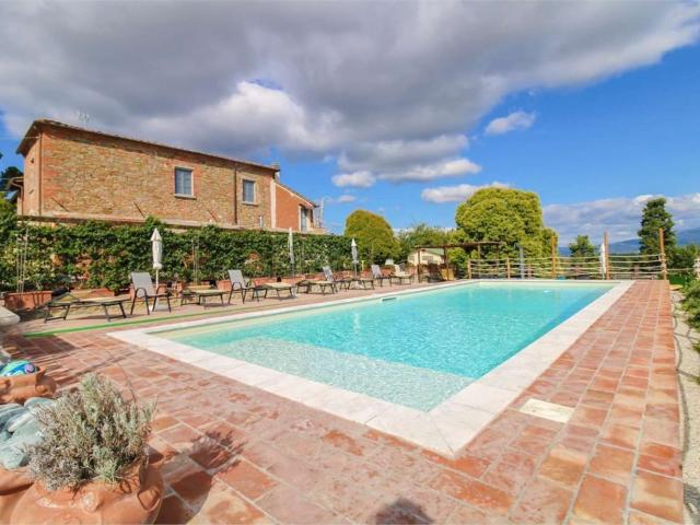 Rustico in vendita a Marciano Della Chiana, Toscana