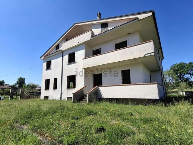 Rustico in vendita a Isola Del Liri E Superiore, Lazio