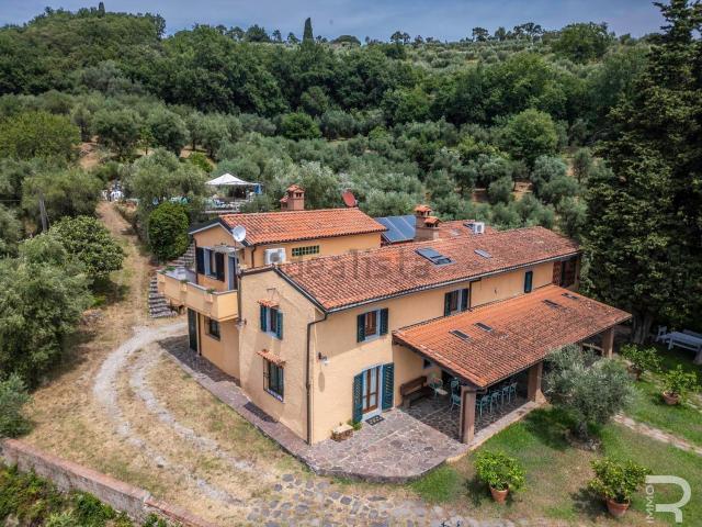 Rustico in vendita a Le Case, Montevettolini