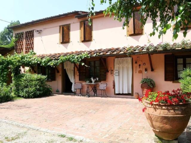 Rustico in vendita a Camigliano Santa Gemma, Capannori
