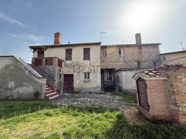 Rustico in vendita a Corciano, Umbria
