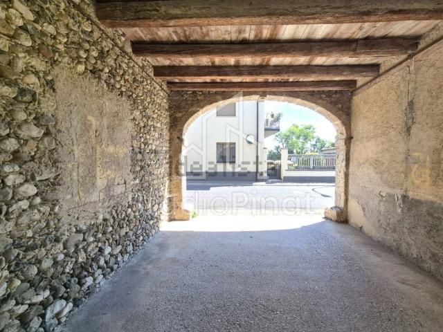 Rustico in vendita a Coseano, Friuli-Venezia Giulia