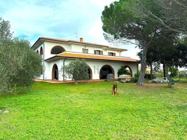 Rustico in vendita a Cecina, Toscana