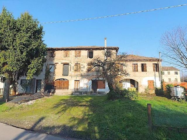 Rustico in vendita a Morgano, Badoere