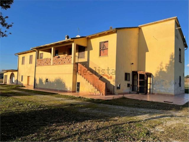Rustico in vendita a Torrita, Toscana
