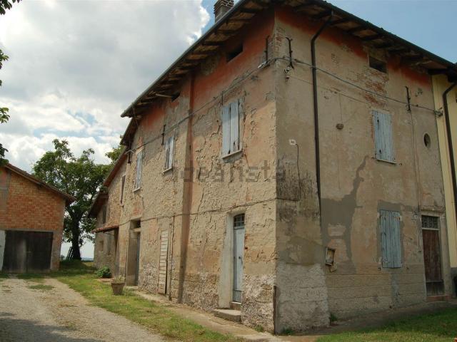 Rustico in vendita a Unione dei comuni Valli del Reno, Lavino e Samoggia, Bazzano