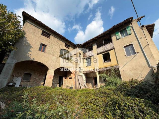 Rustico in vendita a San Gregorio, Cisano Bergamasco