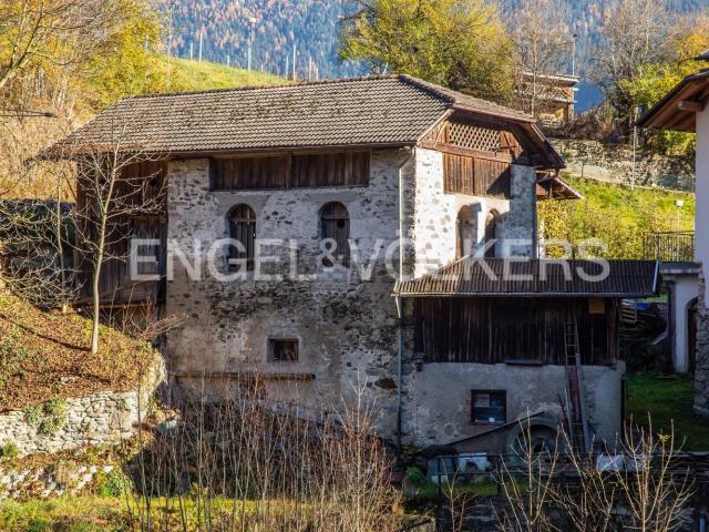 Rustico in vendita a Comunità della Valle di Sole, Malè