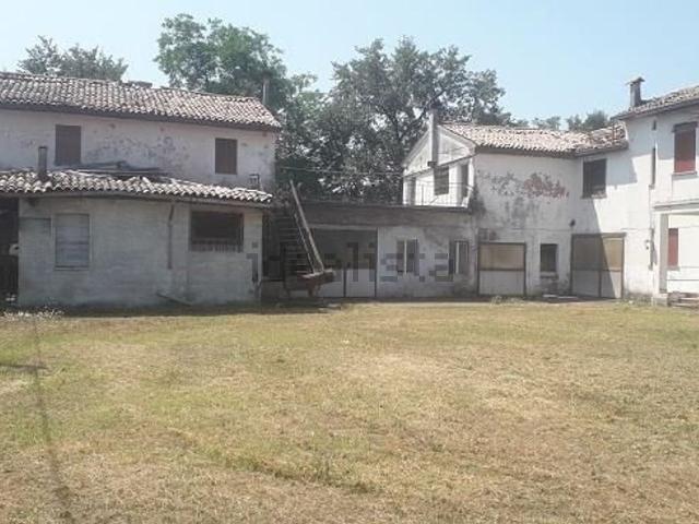Rustico in vendita a Valdobbiadene, Veneto