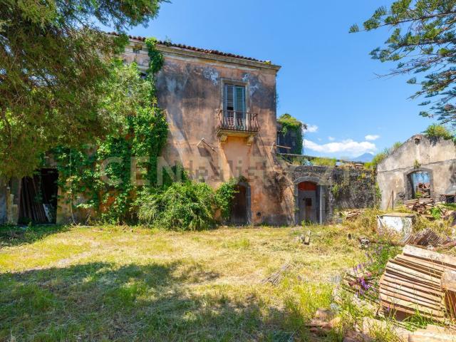 Rustico in vendita a Acireale, Sicilia