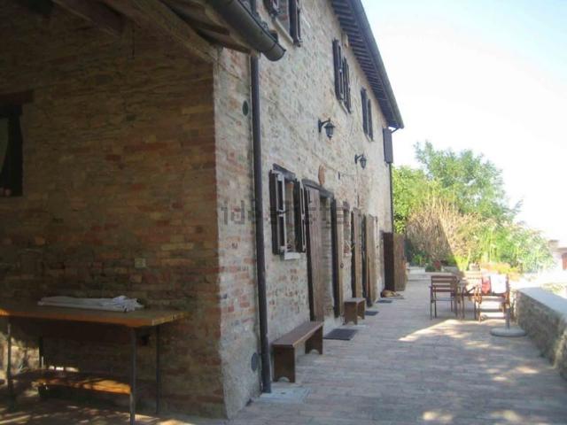 Rustico in vendita a Ospedaletto, Marche