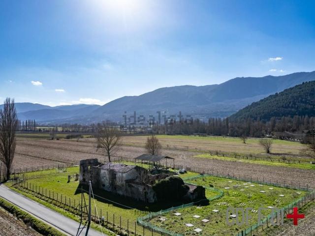 Rustico in vendita a Contigliano, Lazio