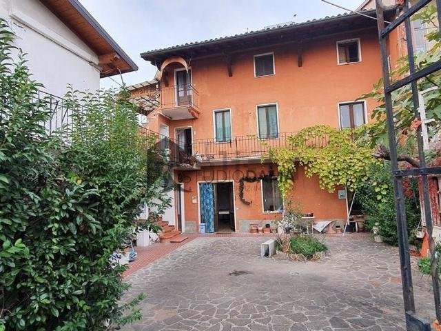 Rustico in vendita a Montinelle, Manerba Del Garda