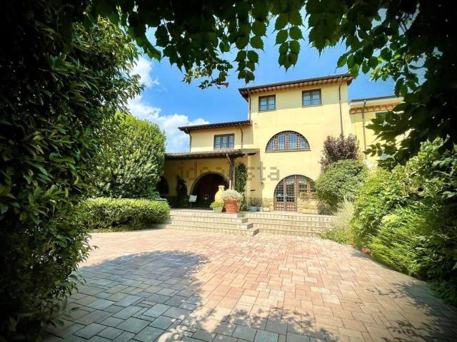 Rustico in vendita a Massarosa, Toscana