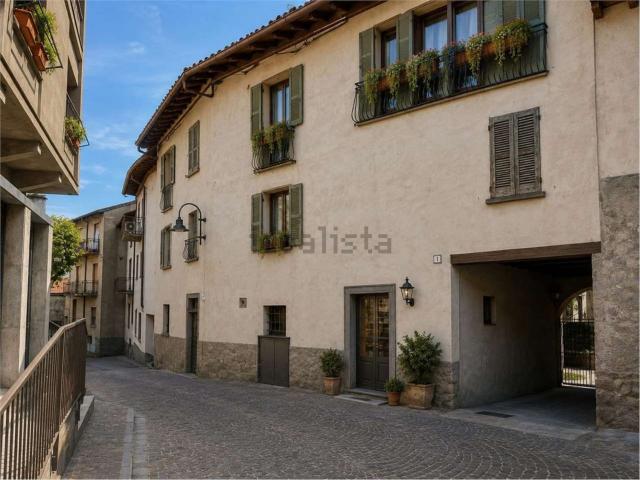 Rustico in vendita a Donzeno, Annone di Brianza