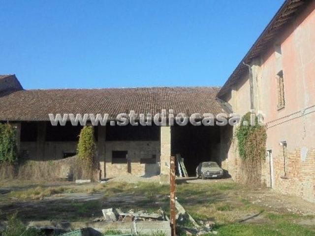 Rustico in vendita a Castelleone, Lombardia