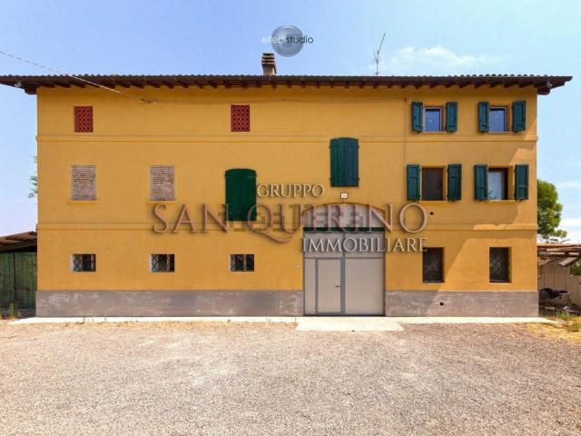 Rustico in vendita a Pianura Reggiana, Re