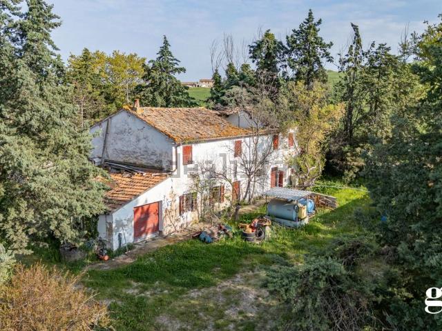 Rustico in vendita a Marche, Pesaro E Urbino